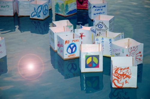 Lanterns-for-peace